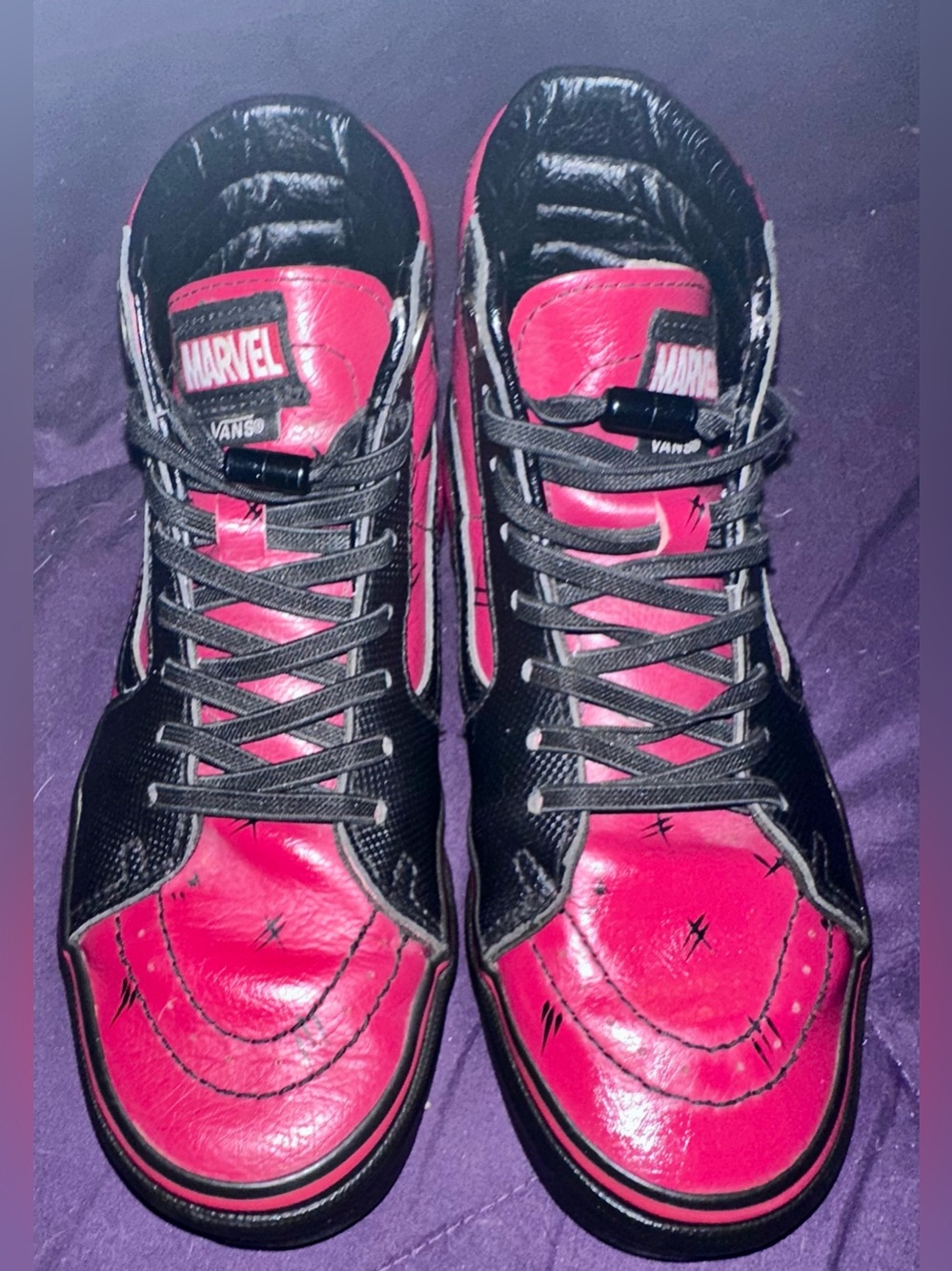 Vans x Marvel Deadpool Red Black Leather Sk8-Hi Lace Up Sneakers US 5.5